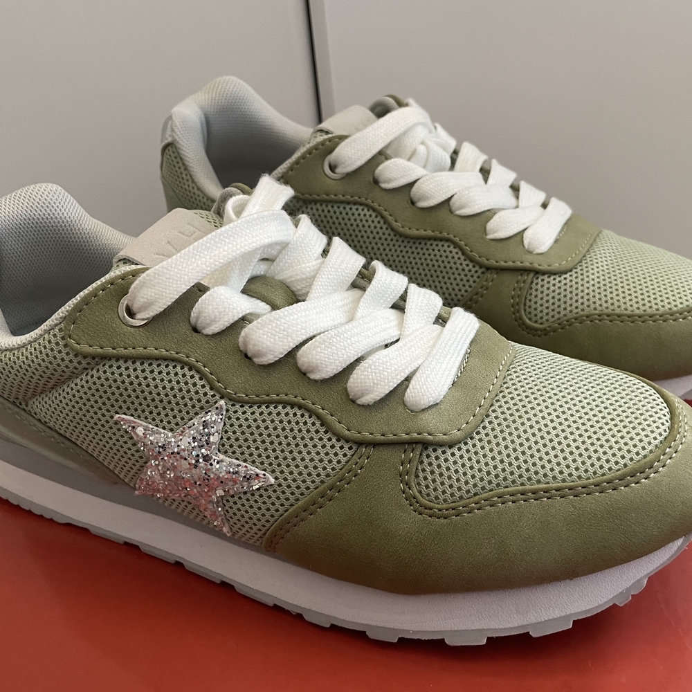 Vintage Havana Green and White Sneakers with Sparkly Star
